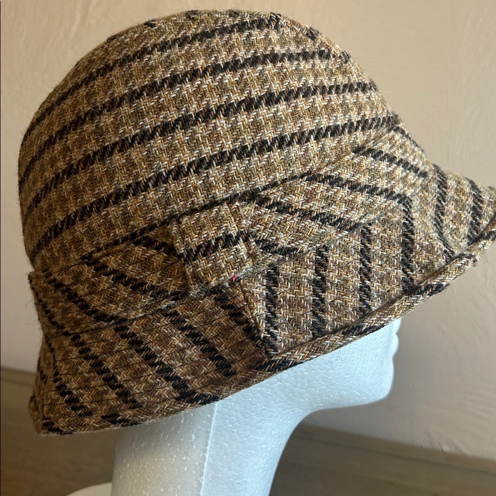 Vintage FailsWortg Tweed Plaid Bucket Hat Made in Old Bond Street, England. Sz 7